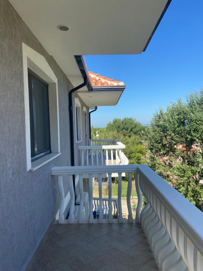 Apartment Sun Roll Baks-Rrjoll Экстерьер фото